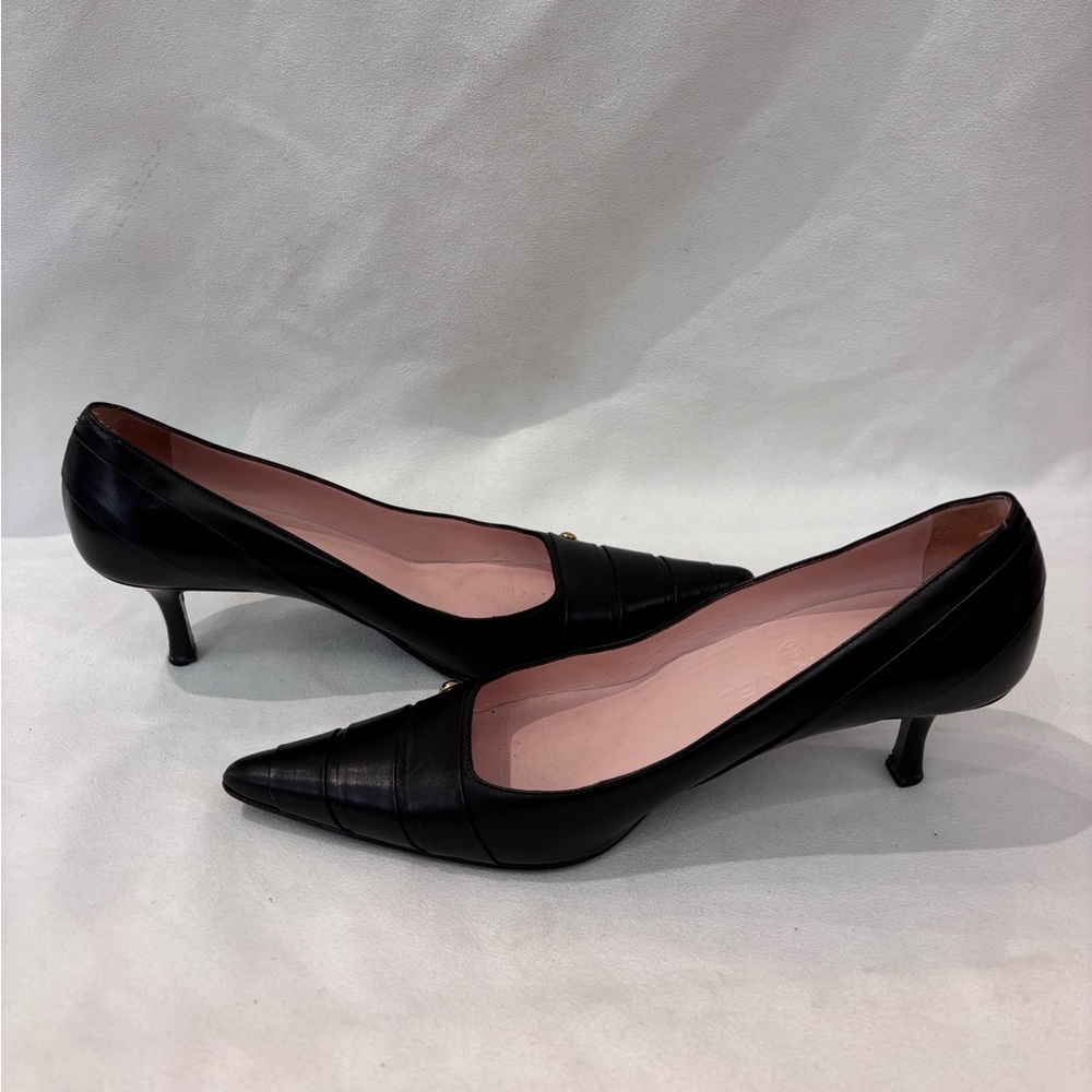 Chanel Pumps